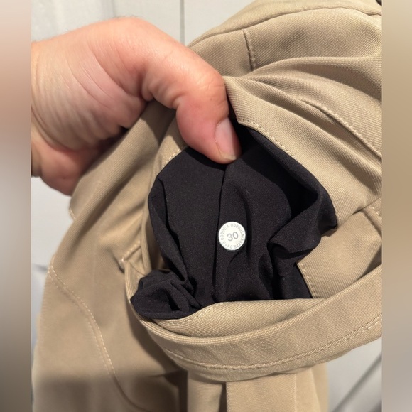 Lululemon Men's Commission Slim Fit Pant Tofino Sand Size 30 - Picture 6 of 6